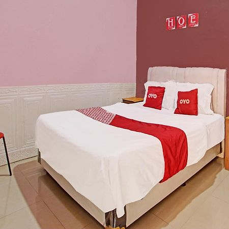 OYO 91490 Hotel Rumah Kita Cirebon Bagian luar foto