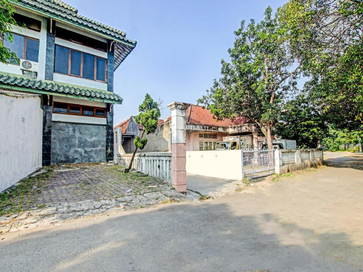 OYO 91490 Hotel Rumah Kita Cirebon Bagian luar foto