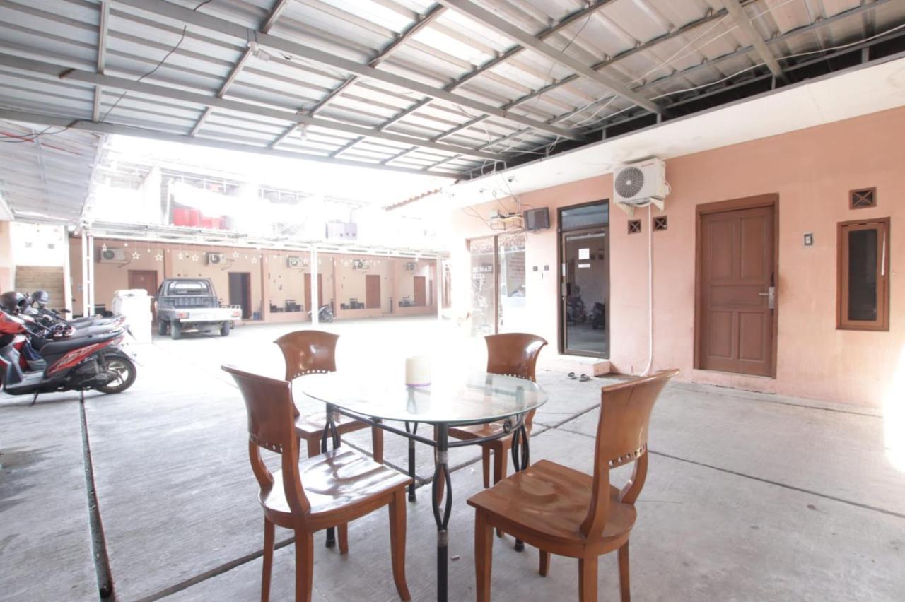 OYO 91490 Hotel Rumah Kita Cirebon Bagian luar foto