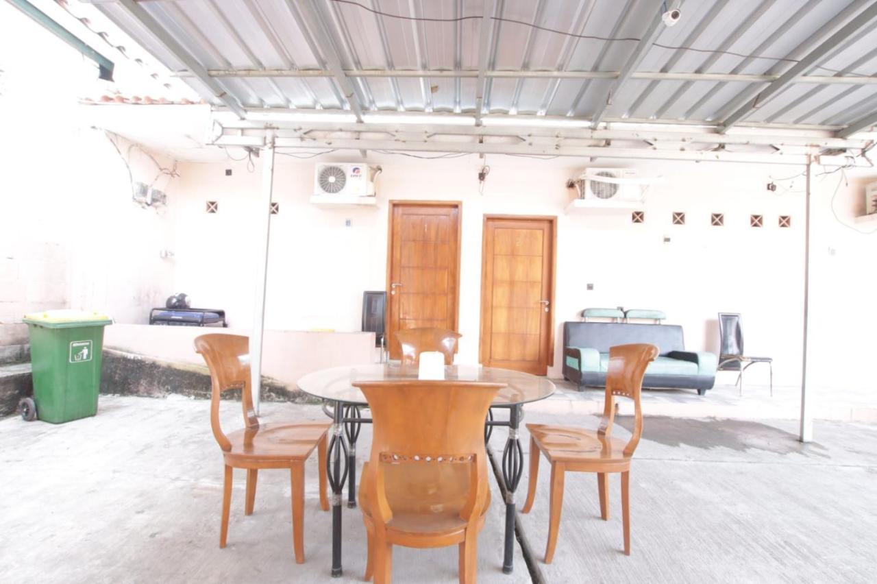 OYO 91490 Hotel Rumah Kita Cirebon Bagian luar foto