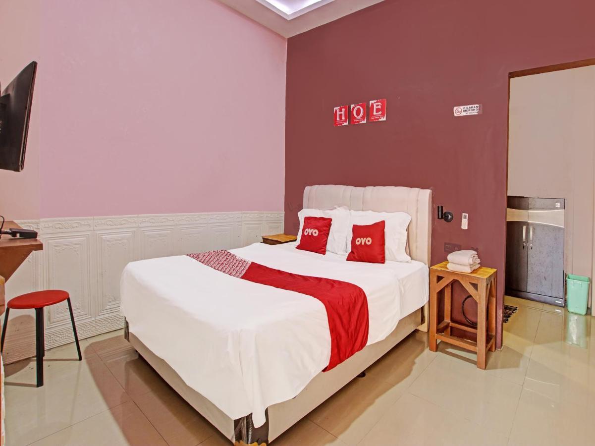 OYO 91490 Hotel Rumah Kita Cirebon Bagian luar foto